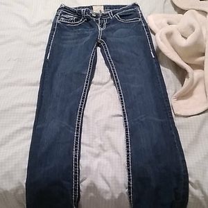 L.A. idol USA Jean's